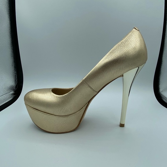 Marciano Sexy Gold Leather Heels - Picture 5 of 13